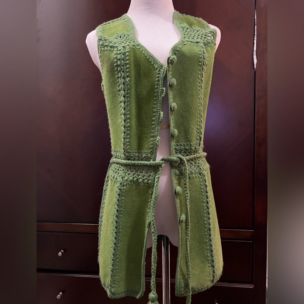 Choice green vintage, crochet, and suede vest